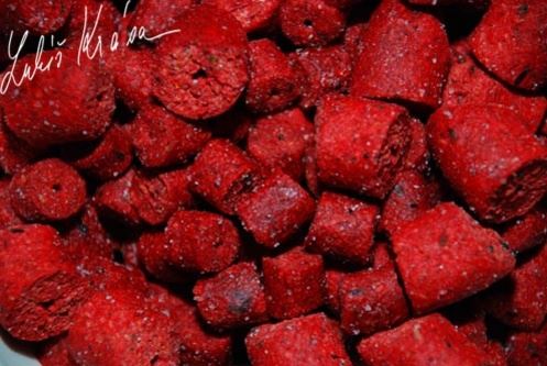 LK Baits ReStart Pellets Wild Strawberry 1kg